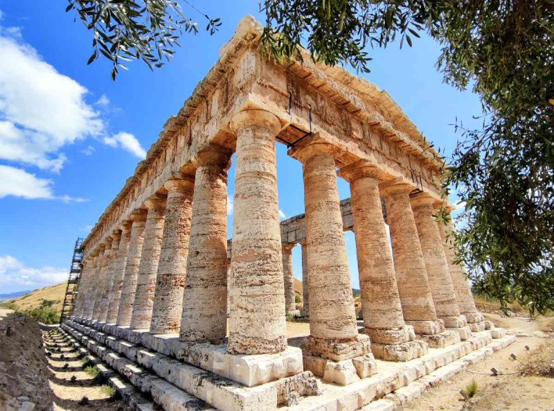 cosa vedere nel parco archeologico di Segesta tempio dorico spuntidiviaggio