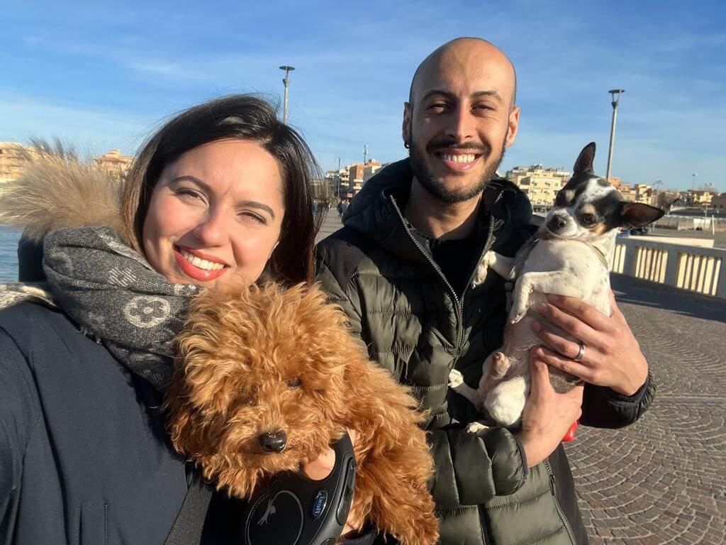 photo 5886583628329239277 y